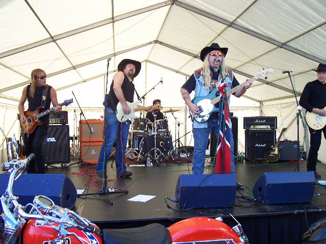 picture019.jpg